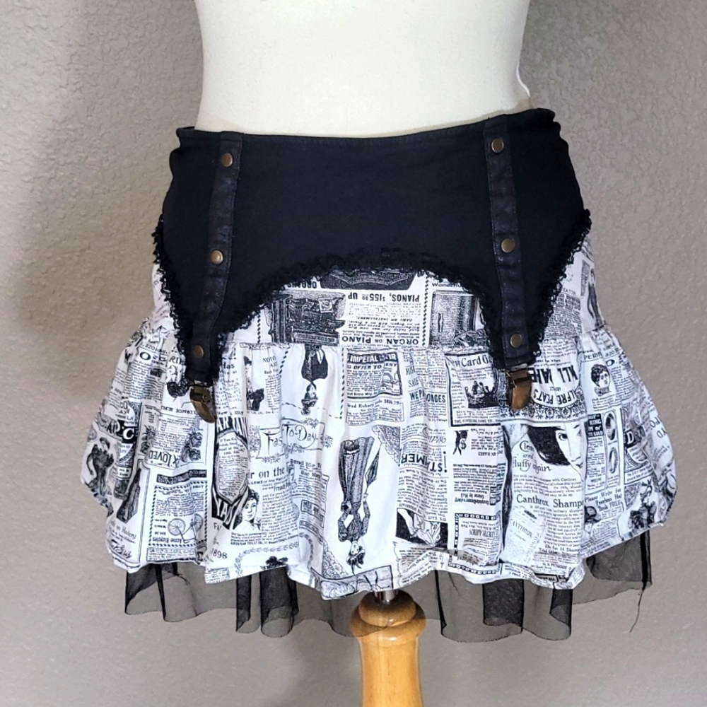Steampunk/Goth Mini Skirt UKM Step In Time for Lip Service